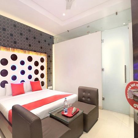 Oyo 14829 Hotel J Cruise Ludhiana Bagian luar foto
