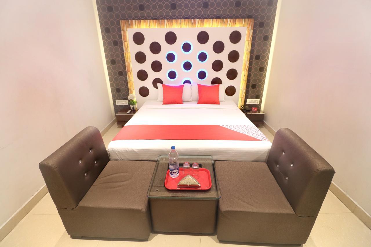 Oyo 14829 Hotel J Cruise Ludhiana Bagian luar foto