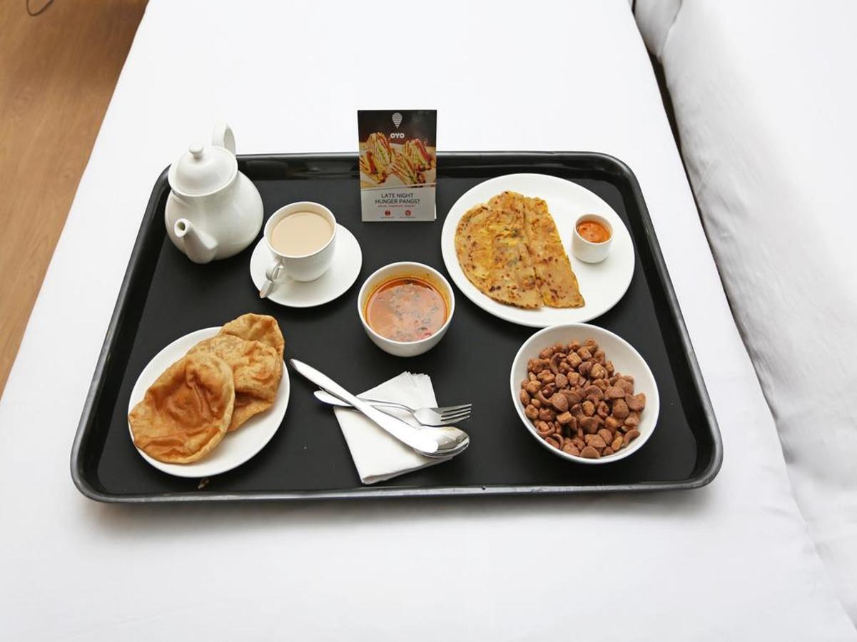 Oyo 14829 Hotel J Cruise Ludhiana Bagian luar foto