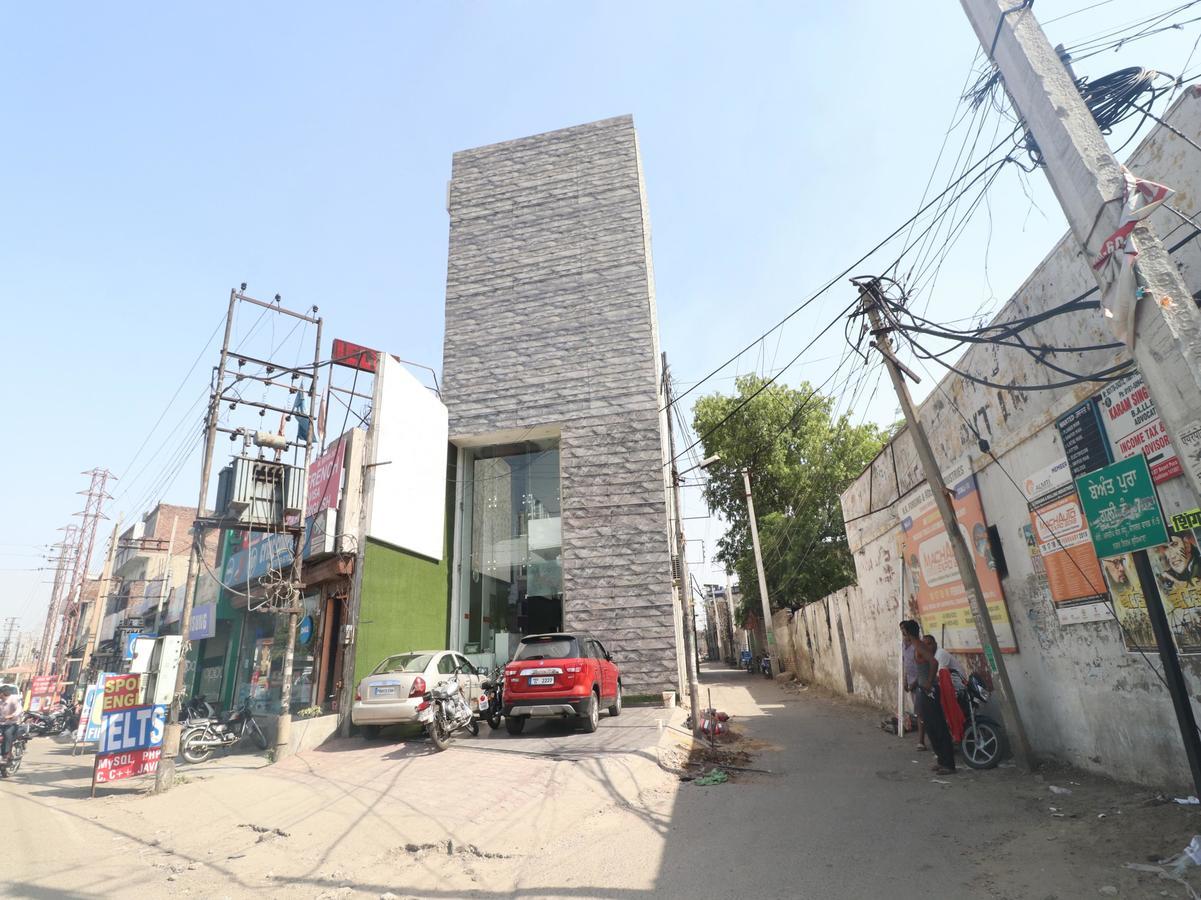 Oyo 14829 Hotel J Cruise Ludhiana Bagian luar foto